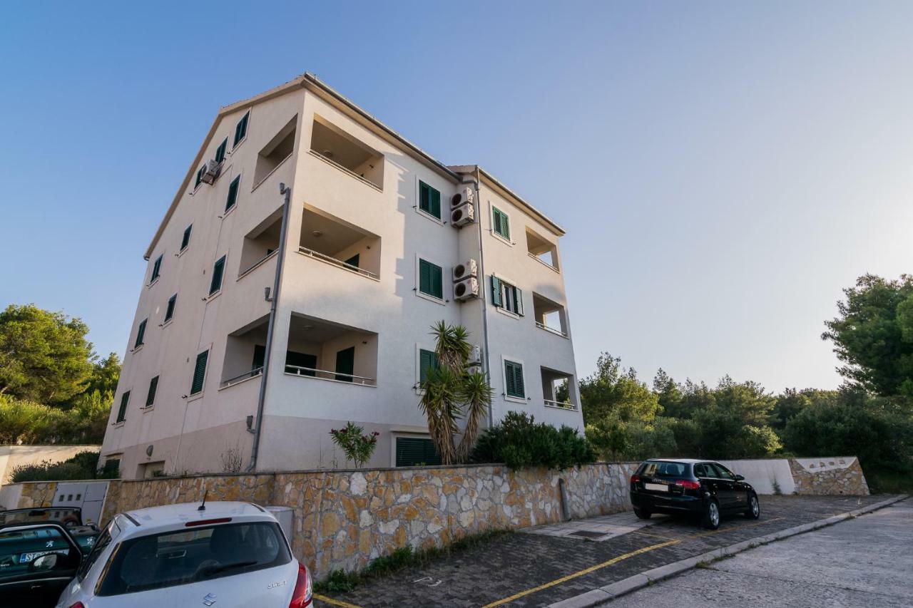 Apartman Emil Супетар Екстериор снимка